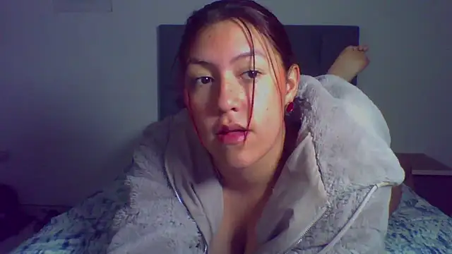 Martina_small's cam snapshot