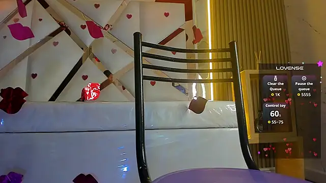 lili_mint_tf's cam snapshot