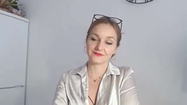 AliciaDesire's cam snapshot