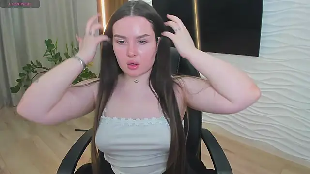 Mia_Milkvey's cam snapshot