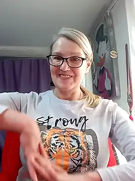 irinamaux live sex cam