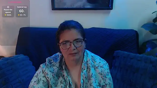 Linda_banks_'s cam snapshot