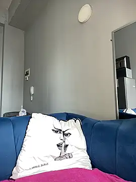 Curveysinaa live sex cam