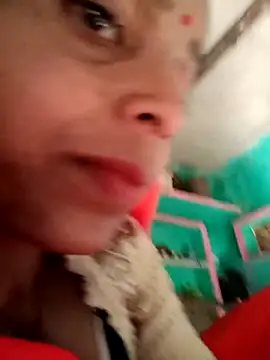 Alisha_beby143 live sex cam