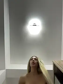 BonyBon29 live sex cam