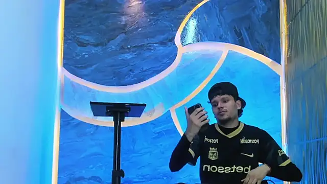 Lucas_hot_20's cam snapshot