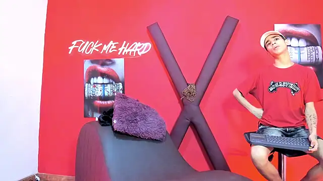 GREEN_BOYS live sex cam