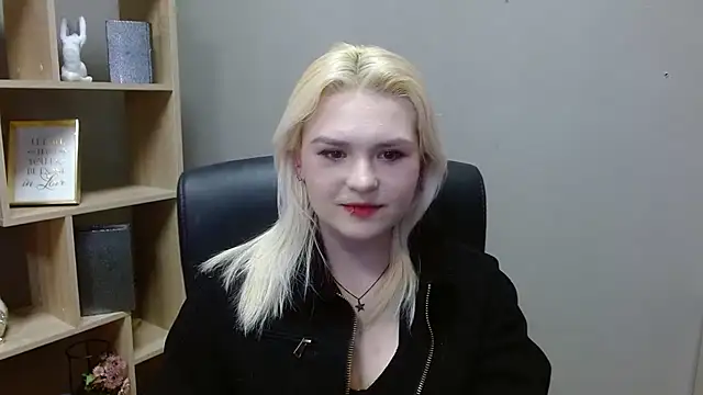 SweetLilyxo's cam snapshot