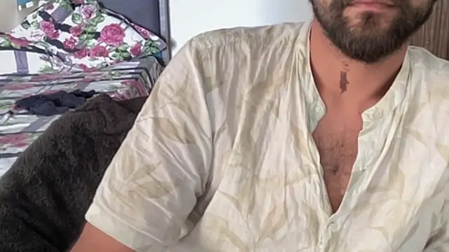 MakeMeAwareAah's cam snapshot