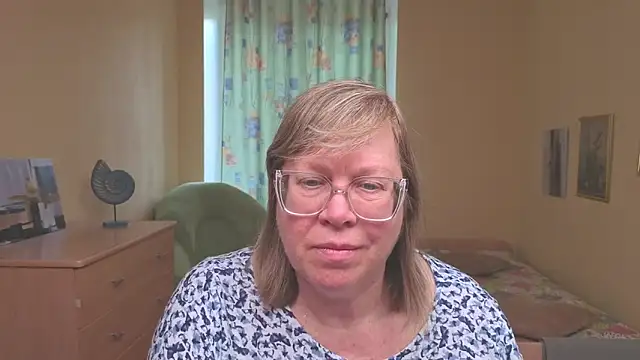 Emma_Eclipsee's cam snapshot