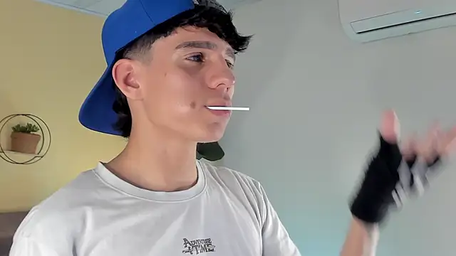 Angel_eros_'s cam snapshot