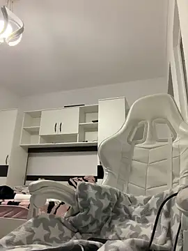 SonyaJoy's cam snapshot