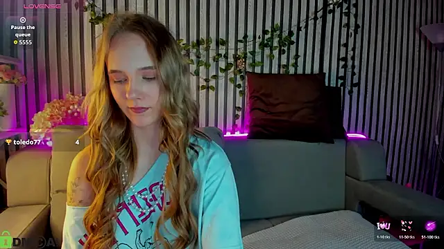 Casey_Sweeet live sex cam