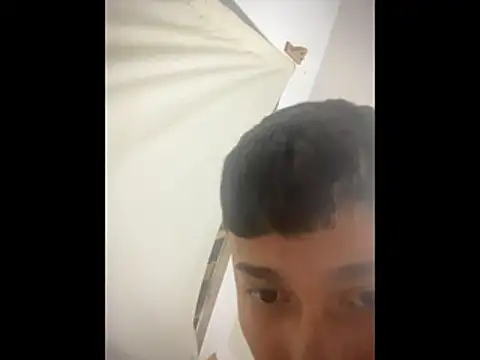 glopetitooo live sex cam