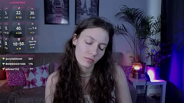VioletaBloom live sex cam