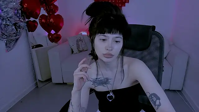 HollyDennis's cam snapshot