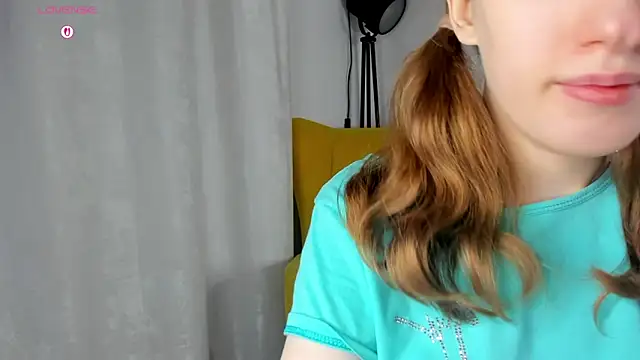 tracy_aw's cam snapshot