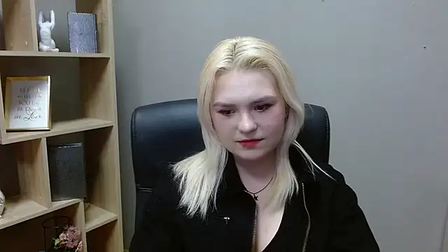 SweetLilyxo's cam snapshot