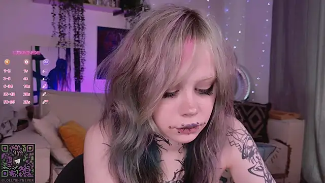 Lollyshy live sex cam