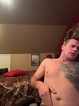 DILFiGuess1 live sex cam