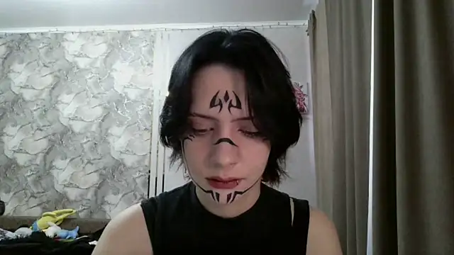 LxayBloom's cam snapshot