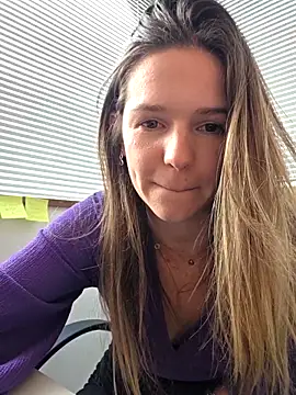 lucie_mehott's cam snapshot