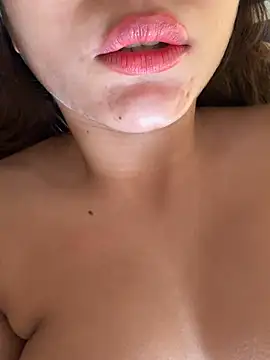 Queen_sofiyaa live sex cam