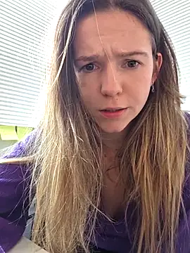 lucie_mehott's cam snapshot