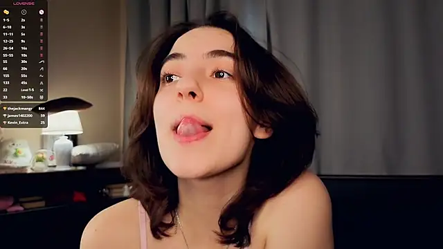 DracosMoon live sex cam