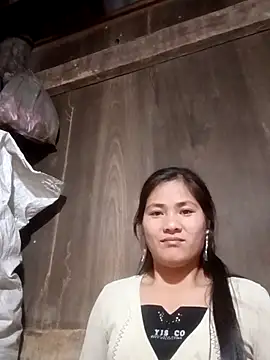 Lyssa-a live sex cam