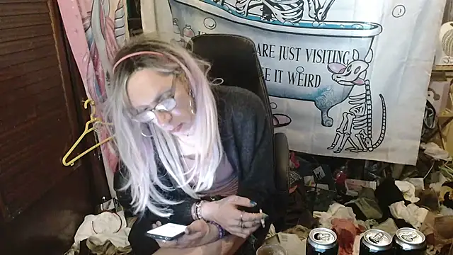 Ombeline1 live sex cam