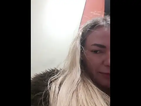 Dirtyfeelin live sex cam