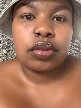 Cuddle_Bear live sex cam