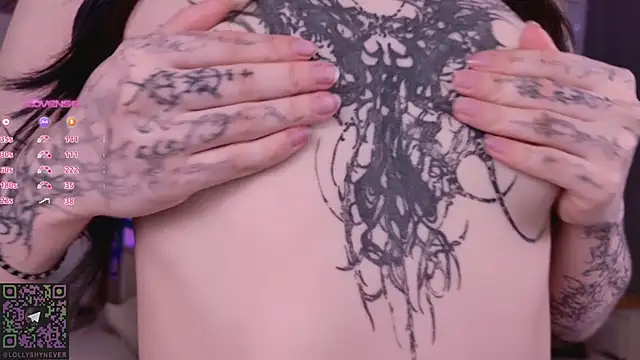 Lollyshy live sex cam