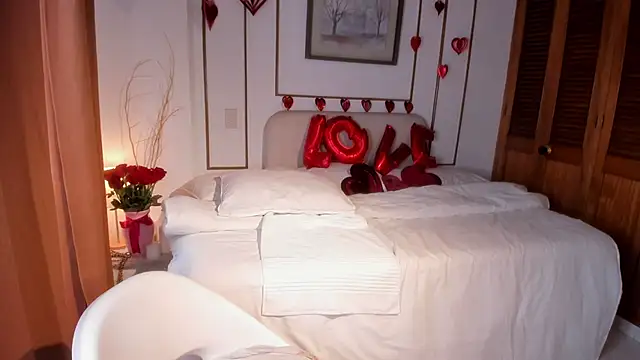 ConnieDeep's cam snapshot