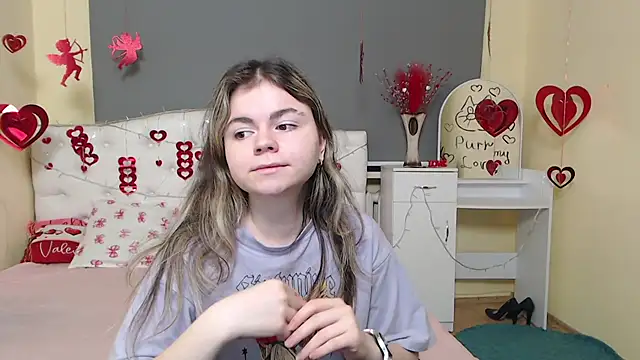 TinaRedly live sex cam