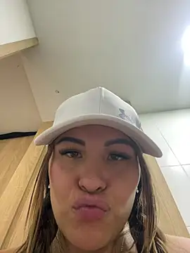 sexyyykloee live sex cam