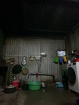 Huong-Ly's cam snapshot