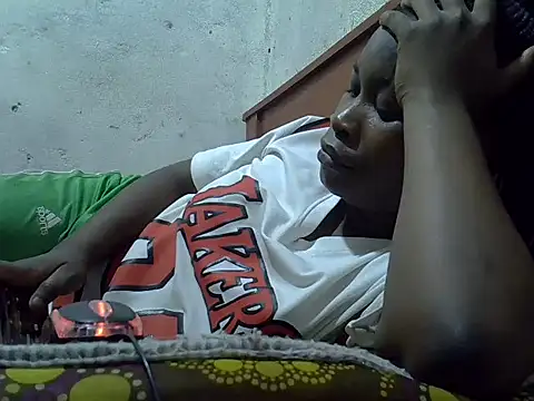 Sweetkad's cam snapshot