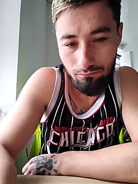 Negrila25 live sex cam