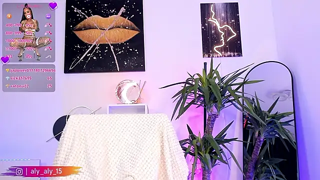 AnyssyaHot's cam snapshot