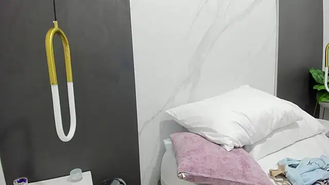 valeryn__rosse live sex cam