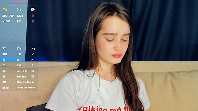 lovelyalivia's cam snapshot