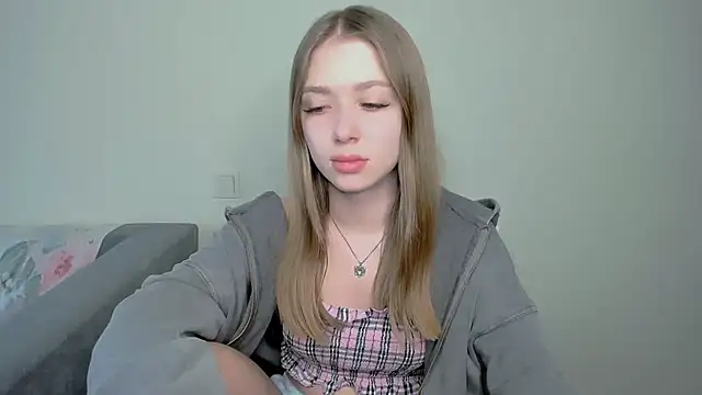 ElleLuv_'s cam snapshot