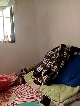 yaneth_'s cam snapshot