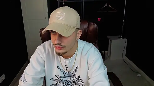 BrandonTate live sex cam