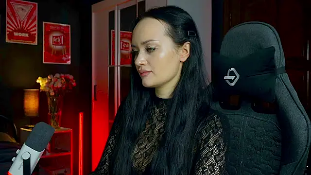 QueenAliss live sex cam