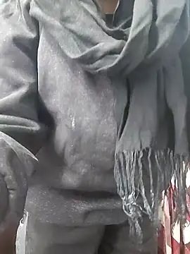 Ruhi_07's cam snapshot