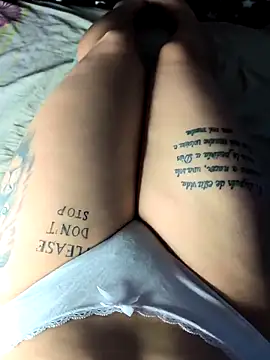 Bloom_Dahlia's cam snapshot