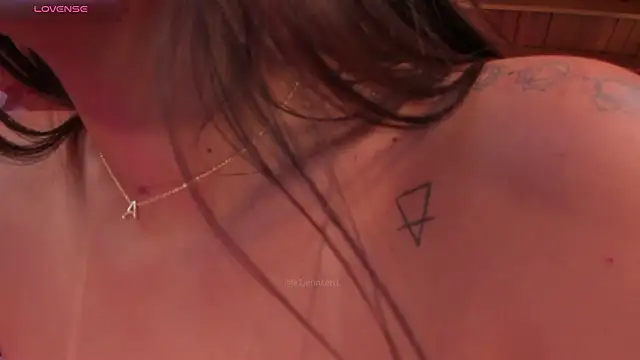 AllyJensen live sex cam